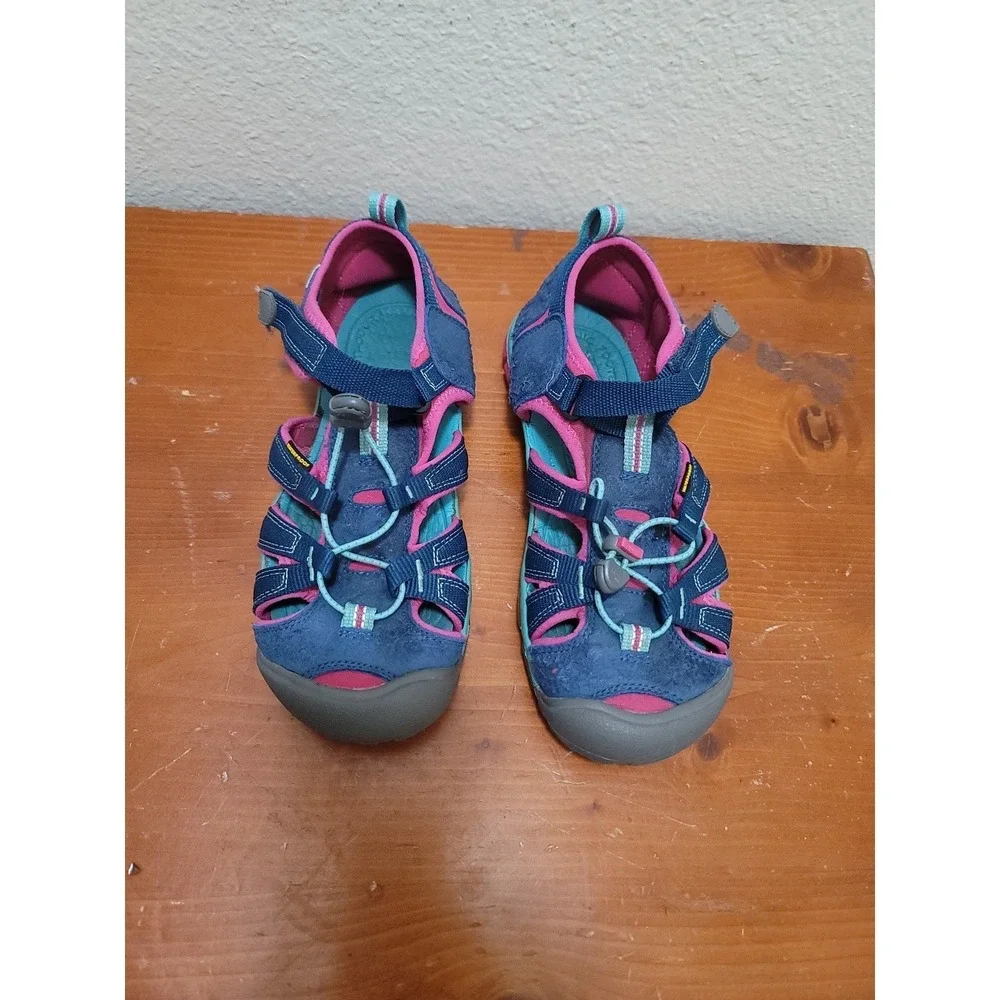 Keen Moxie Sandals Girls 5 Blue Pink Waterproof Sport Hiking